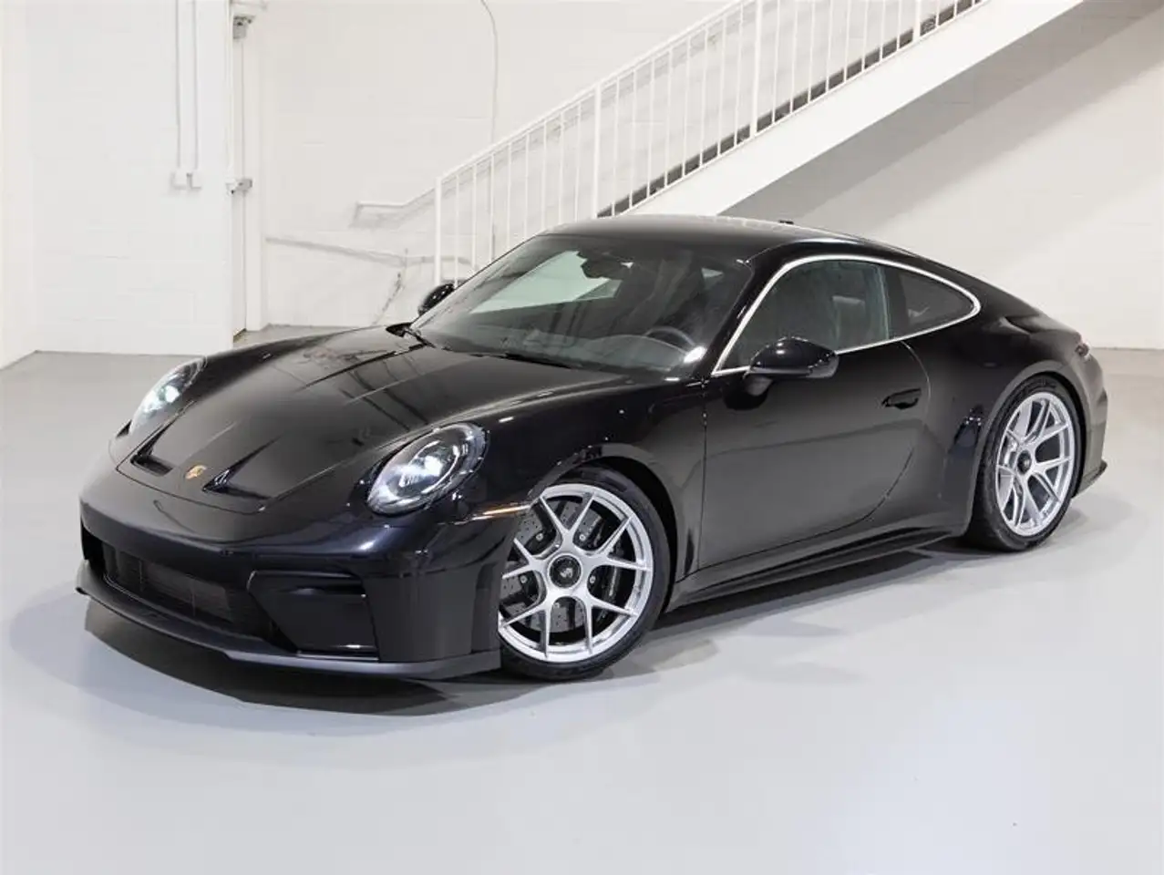 Porsche 911 - Image 2