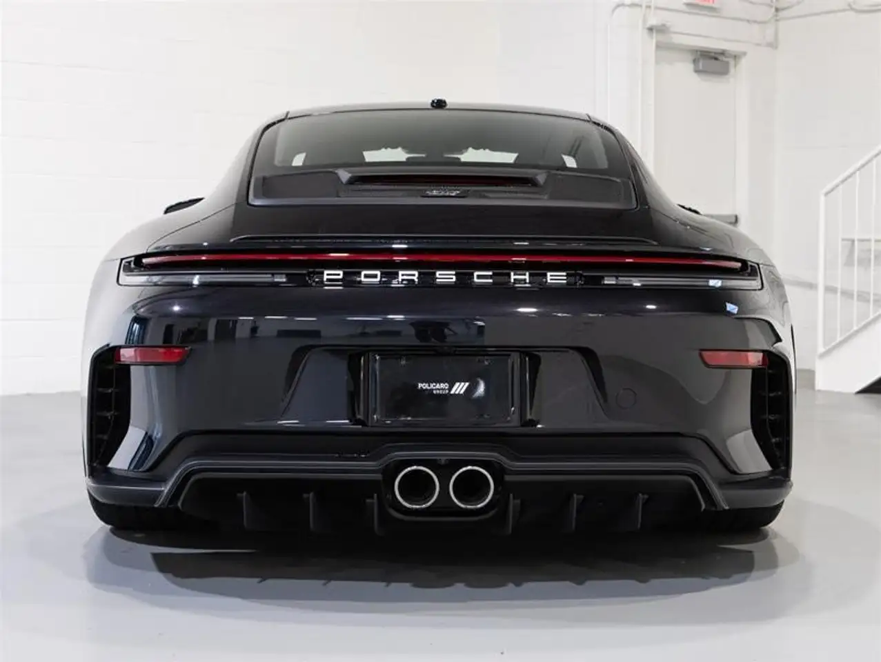 Porsche 911 - Image 9