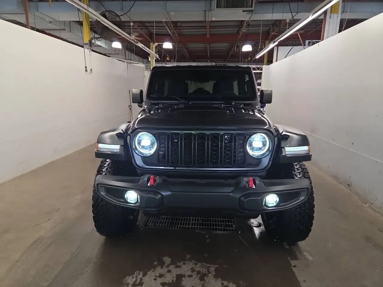 Jeep Wrangler - Image 8