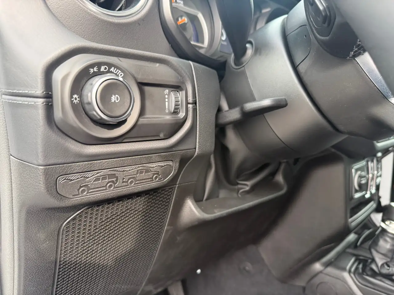Jeep Wrangler - Image 17