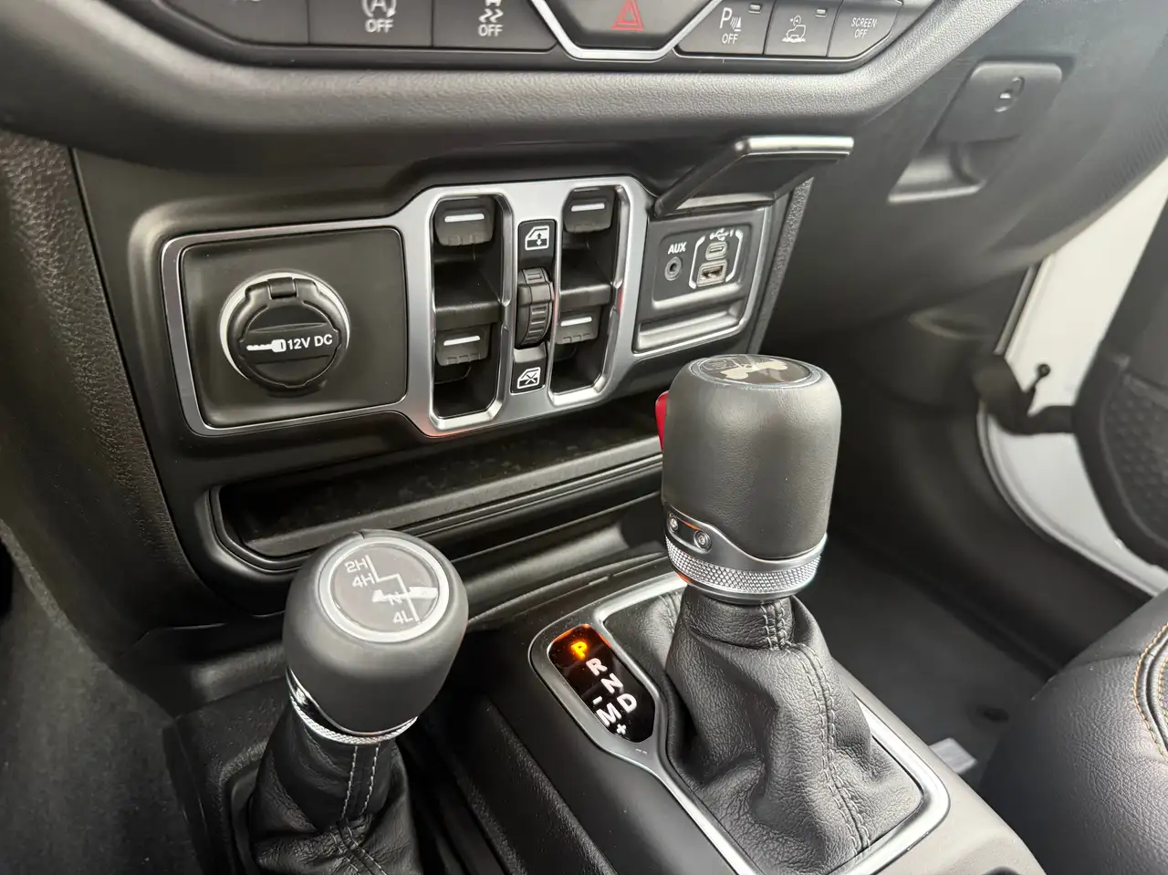 Jeep Wrangler - Image 24