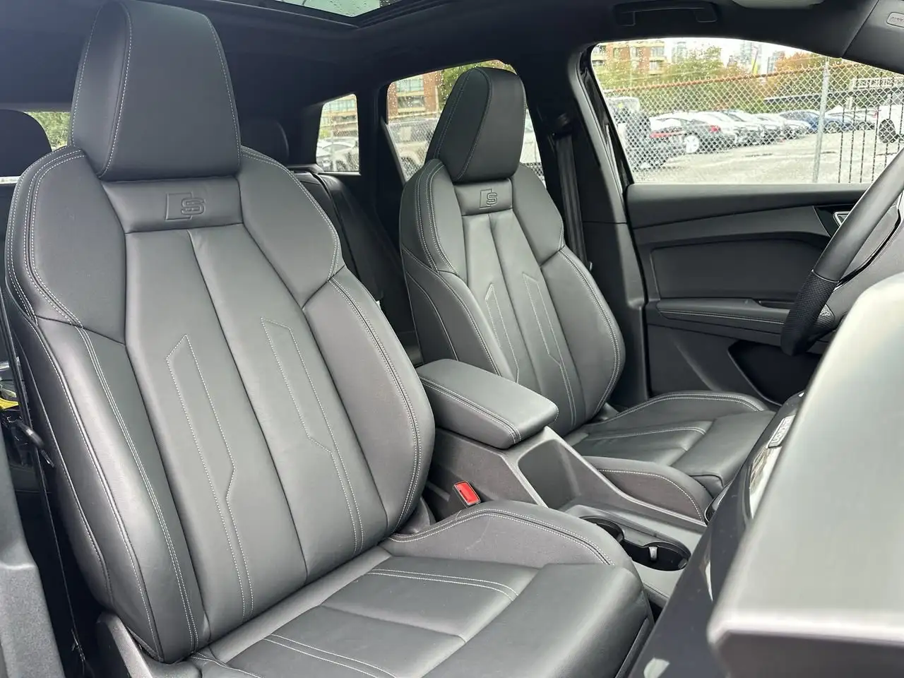 Audi Q4 e-tron - Image 33