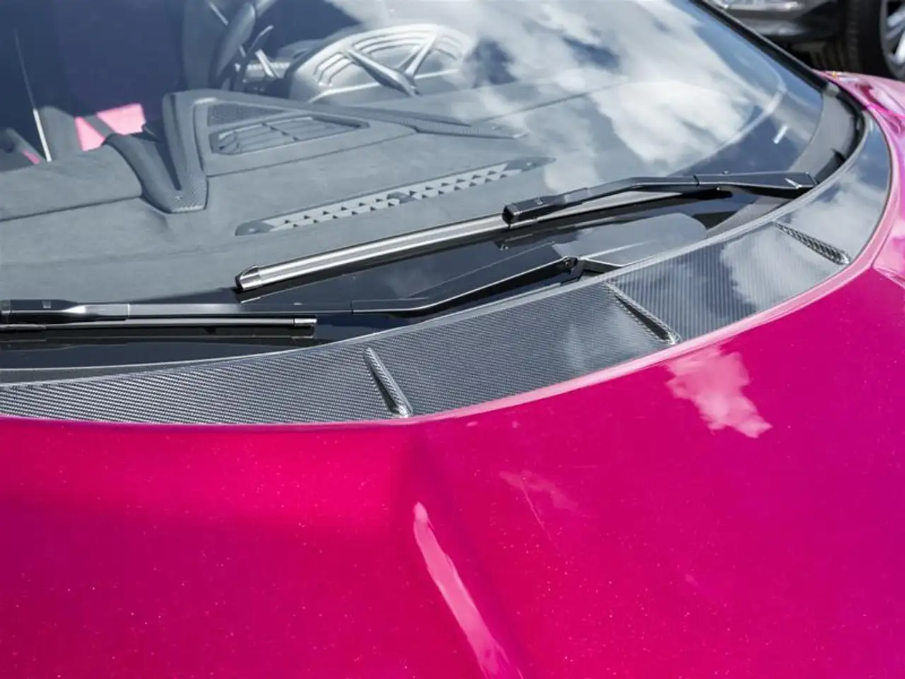 Lamborghini Revuelto - Image 45