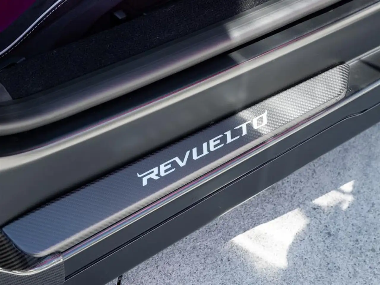 Lamborghini Revuelto - Image 36