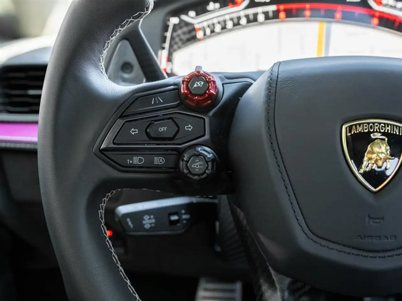 Lamborghini Revuelto - Image 16