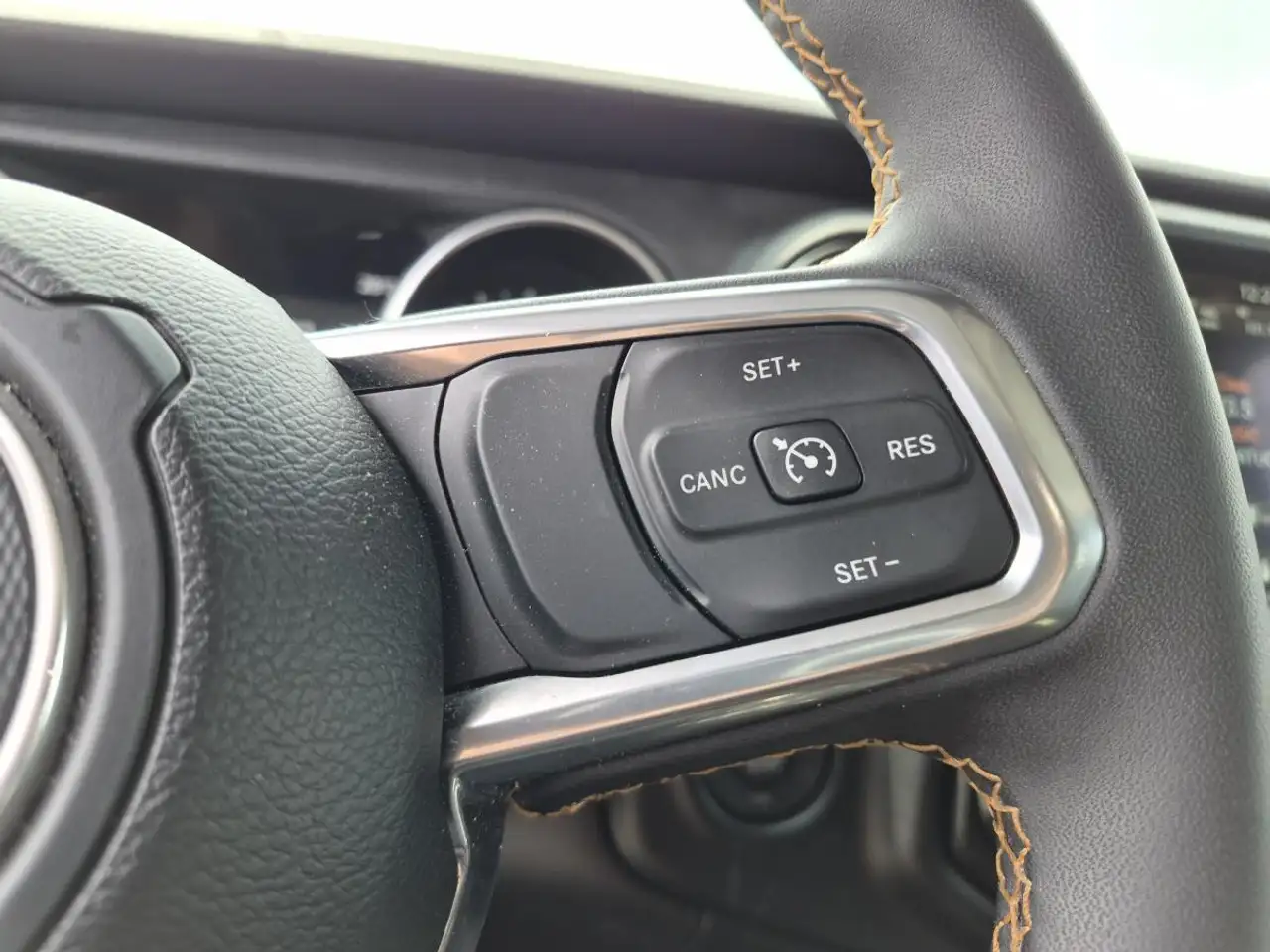 Jeep Gladiator - Image 15