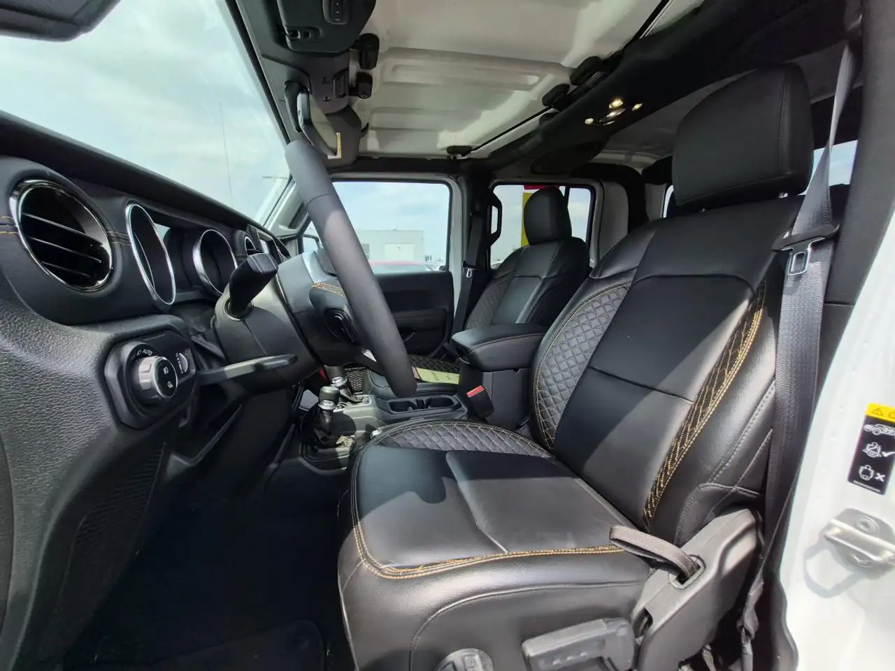 Jeep Gladiator - Image 11