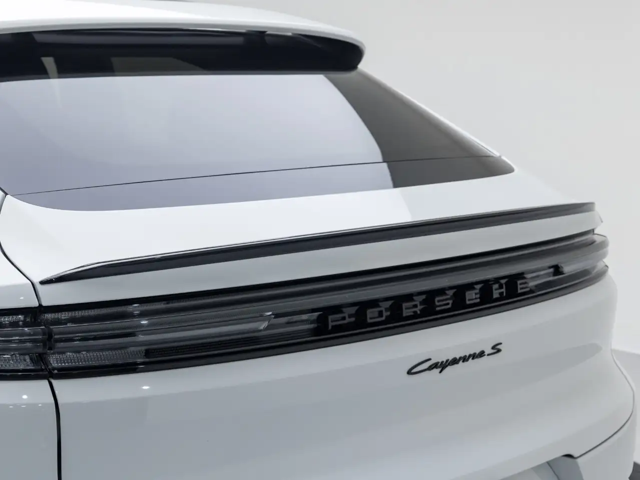 Porsche Cayenne - Image 9