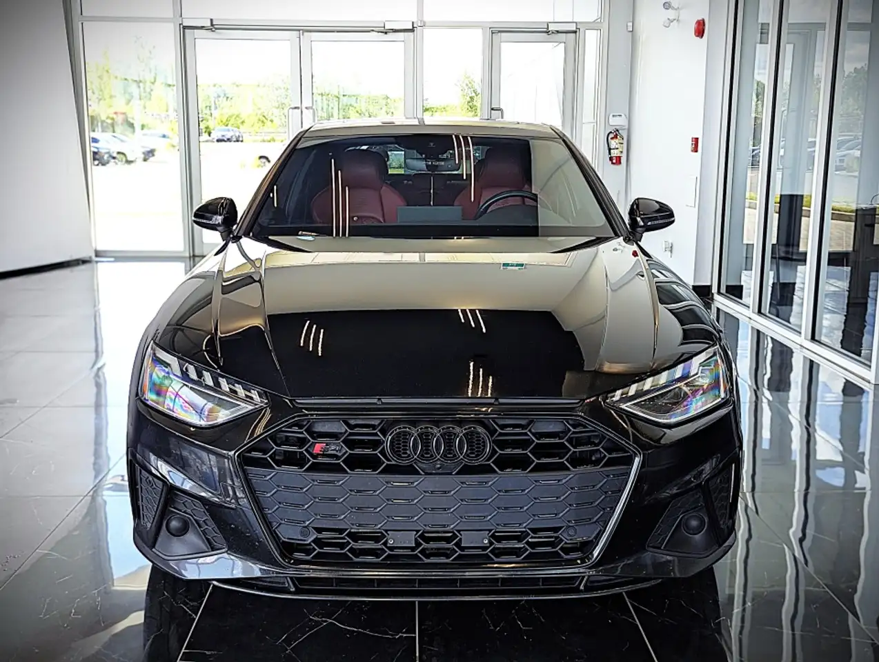 Audi S4 - Image 2
