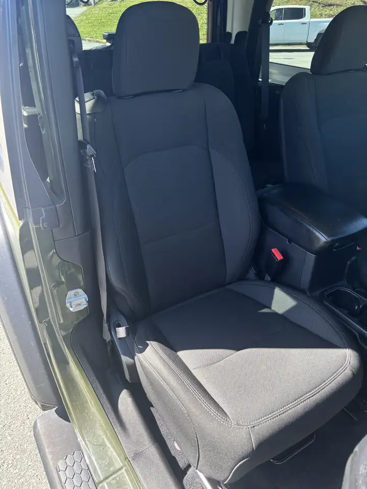 Jeep Wrangler - Image 18