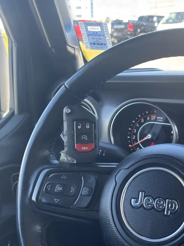Jeep Wrangler - Image 34
