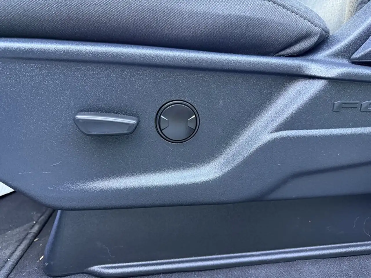 Ford F-150 - Image 24