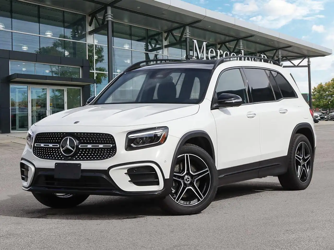 Mercedes-Benz GLB - Image 1