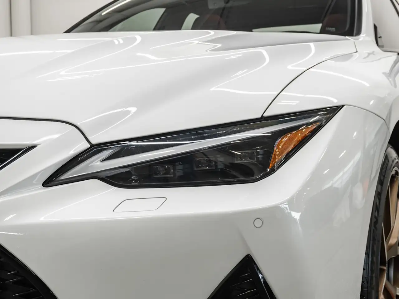Lexus IS - Image 13