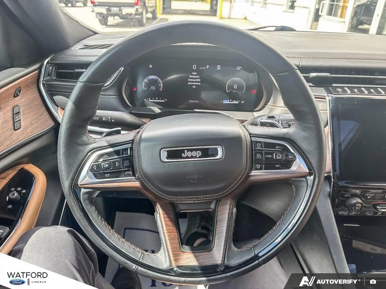 Jeep Grand Cherokee - Image 6