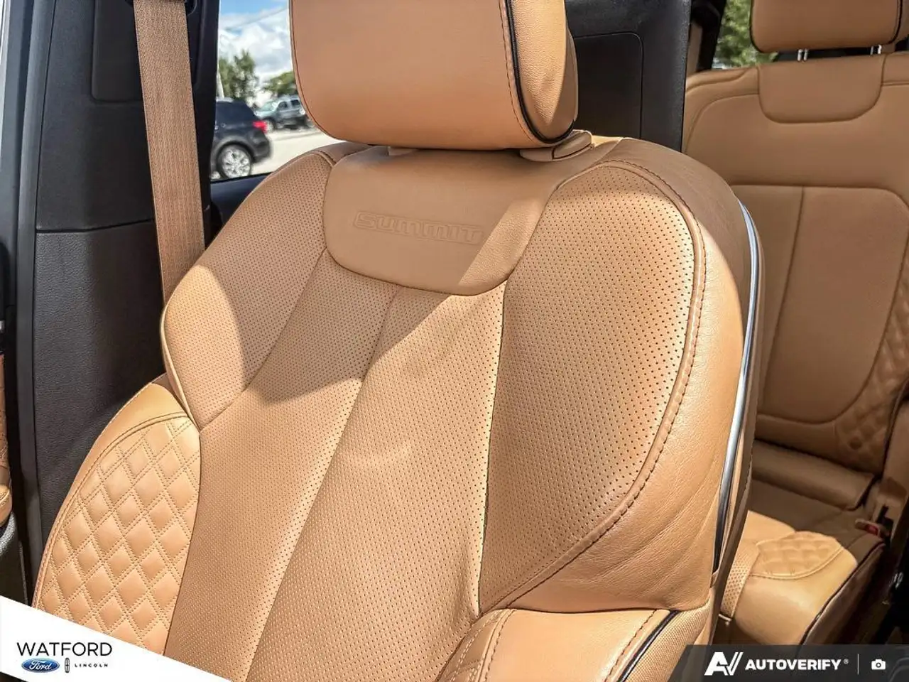 Jeep Grand Cherokee - Image 18