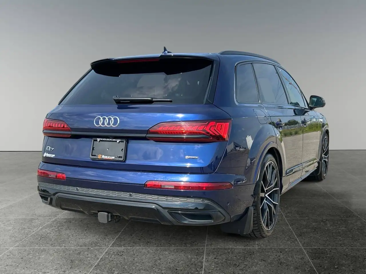 Audi Q7 - Image 5