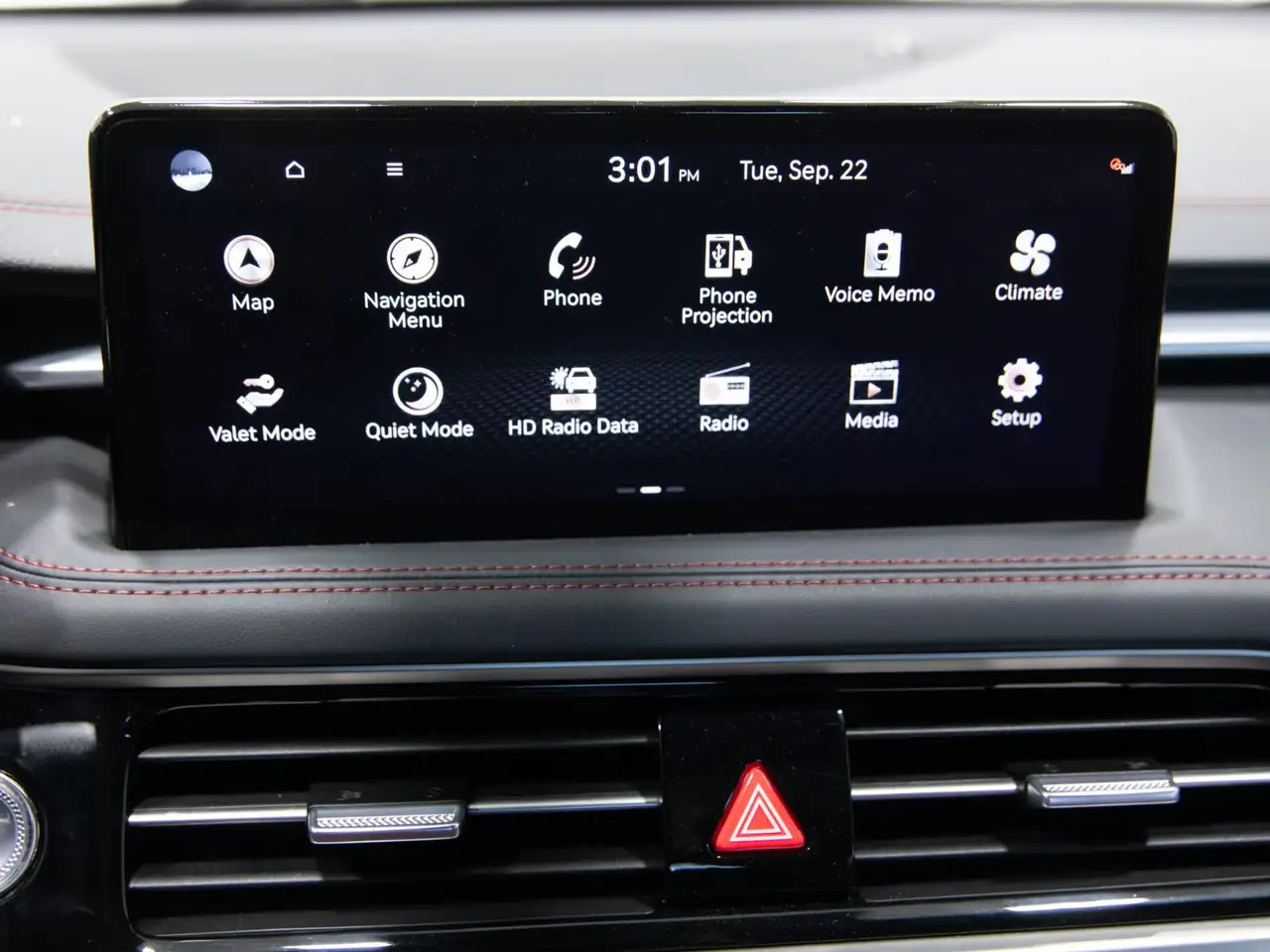 Genesis G70 - Image 28