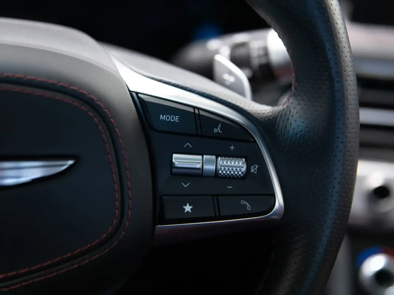 Genesis G70 - Image 24