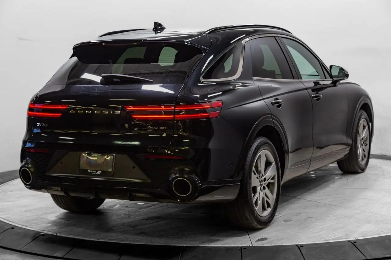 Genesis GV70 - Image 6