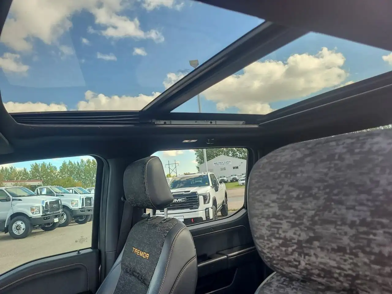Ford F-150 - Image 23