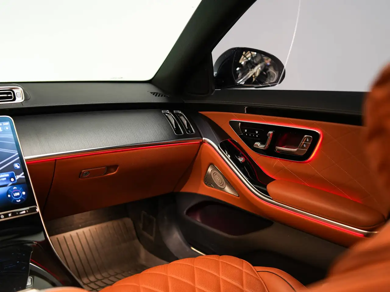 Mercedes-Benz S-Class - Image 22