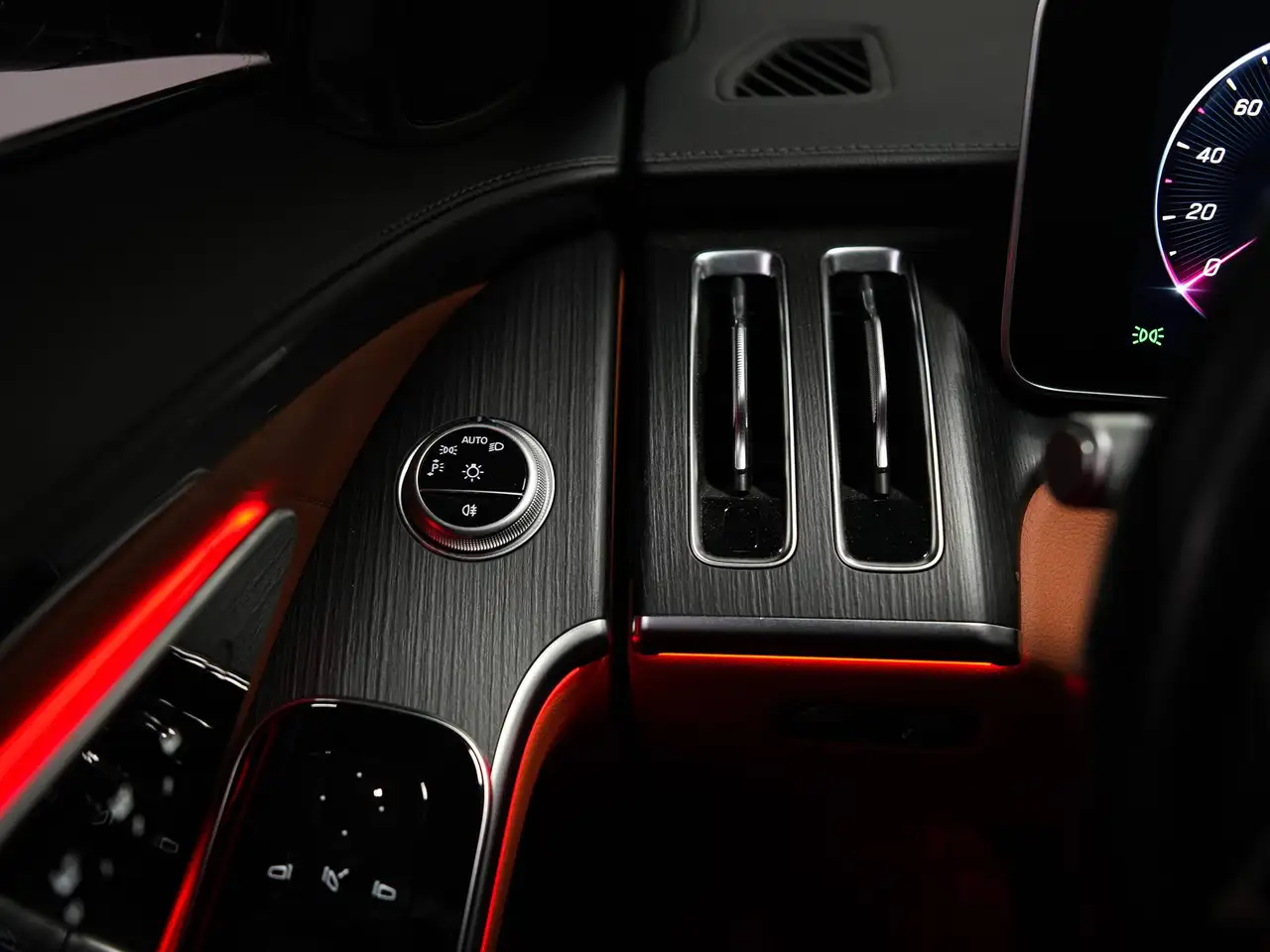 Mercedes-Benz S-Class - Image 21