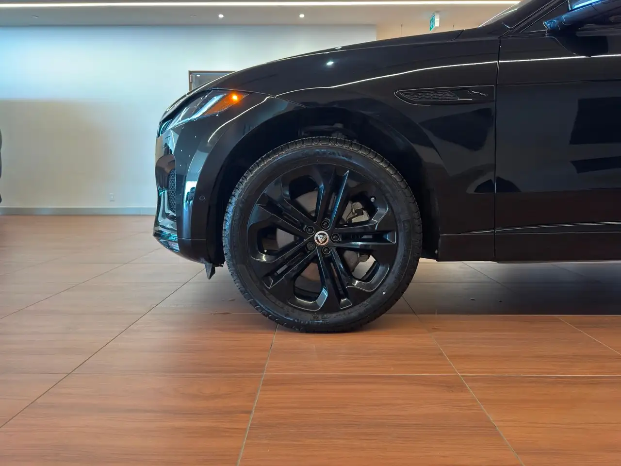 Jaguar F-Pace - Image 12