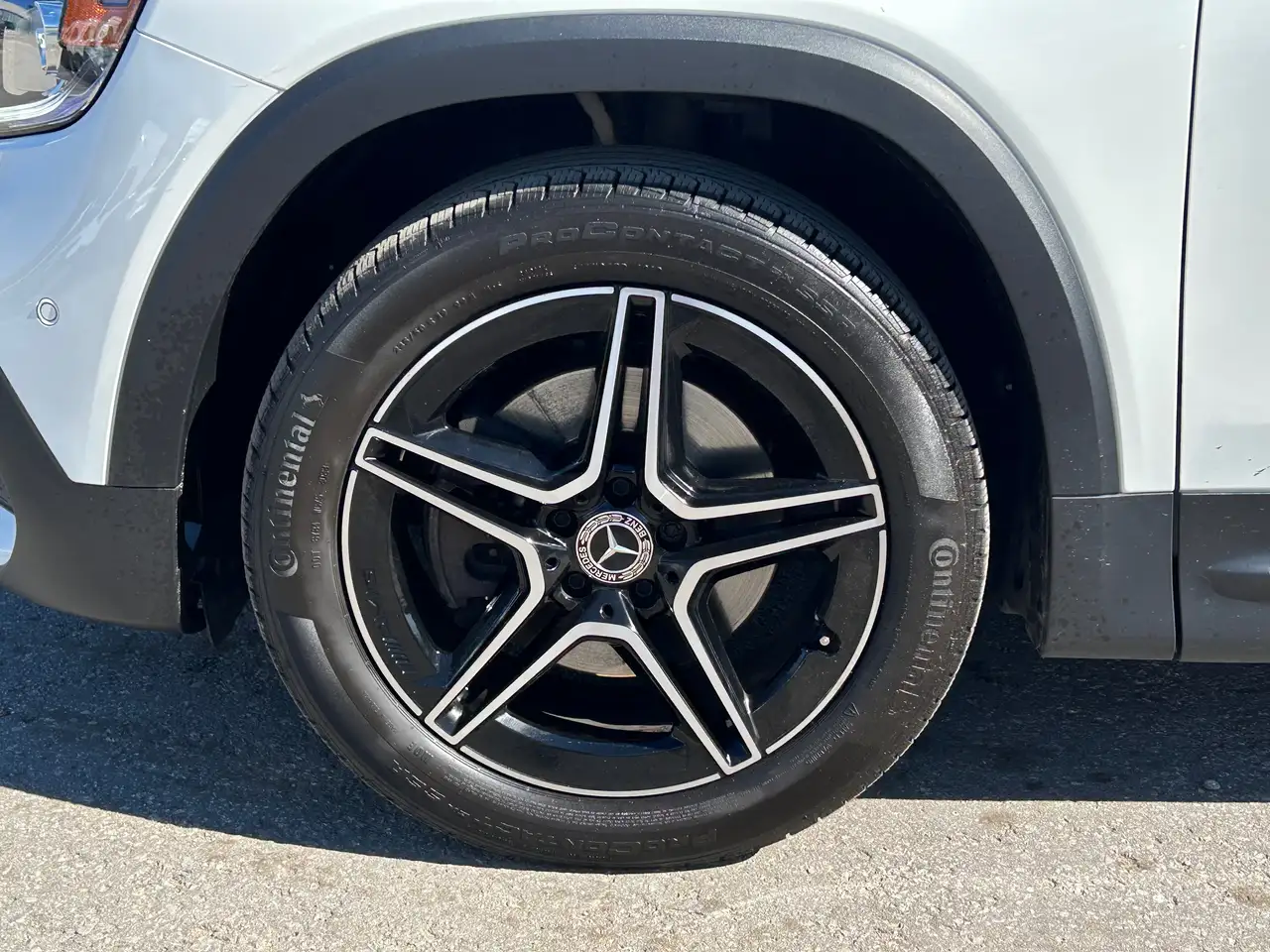 Mercedes-Benz GLB - Image 8
