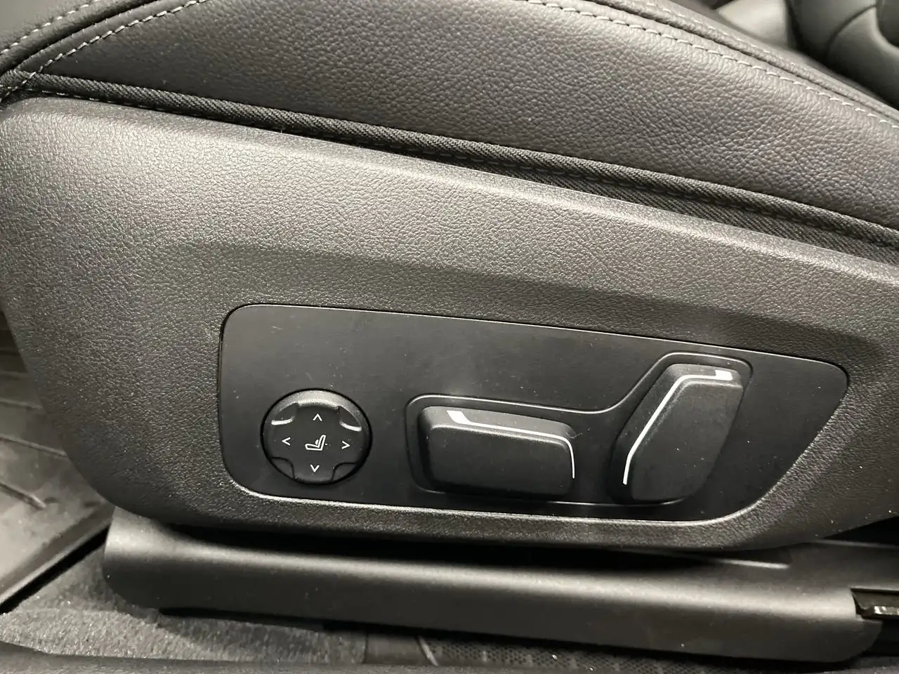 BMW 3 Series - Image 20