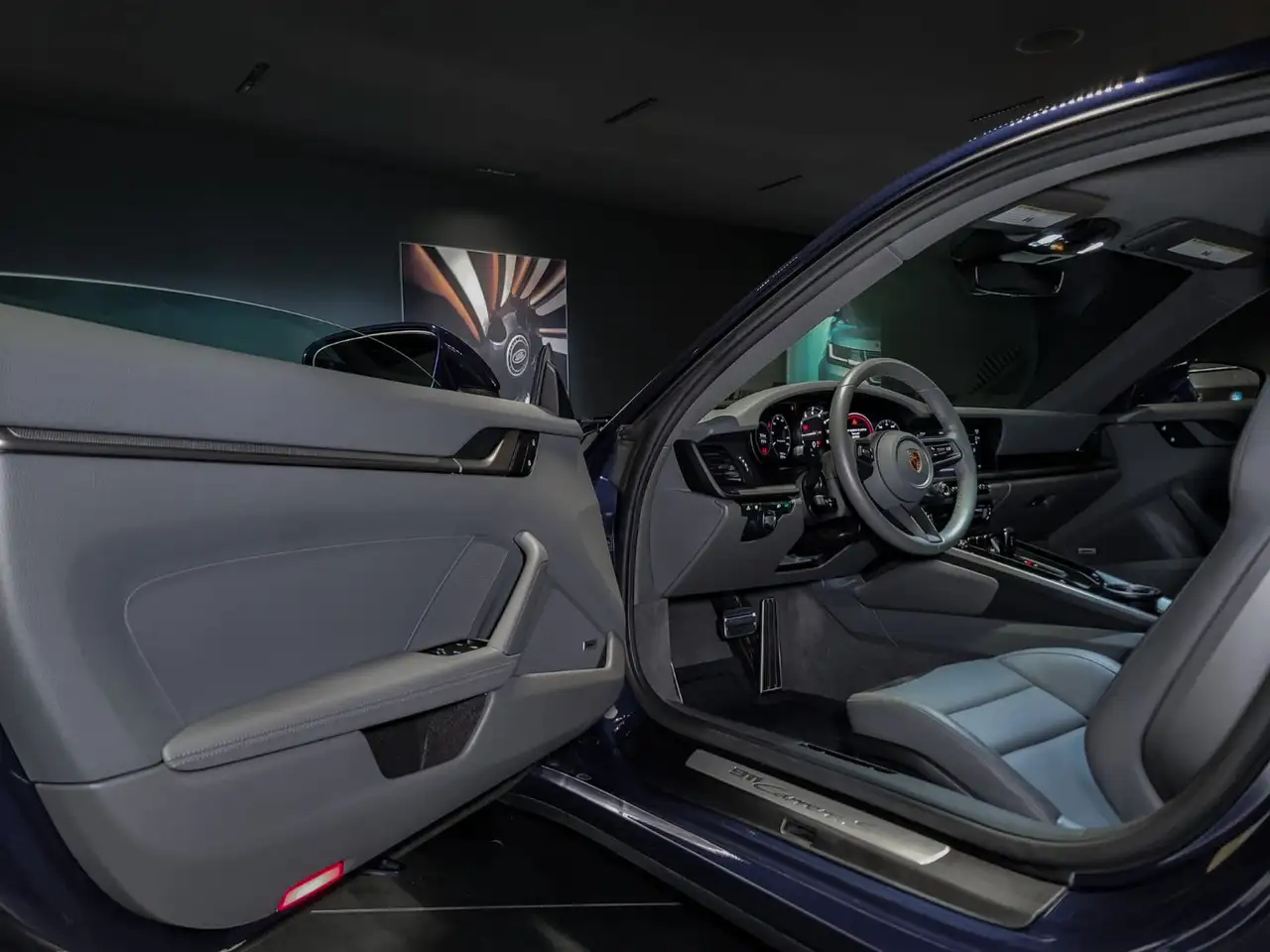 Porsche 911 - Image 15