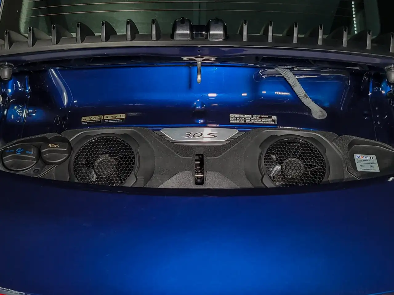 Porsche 911 - Image 29