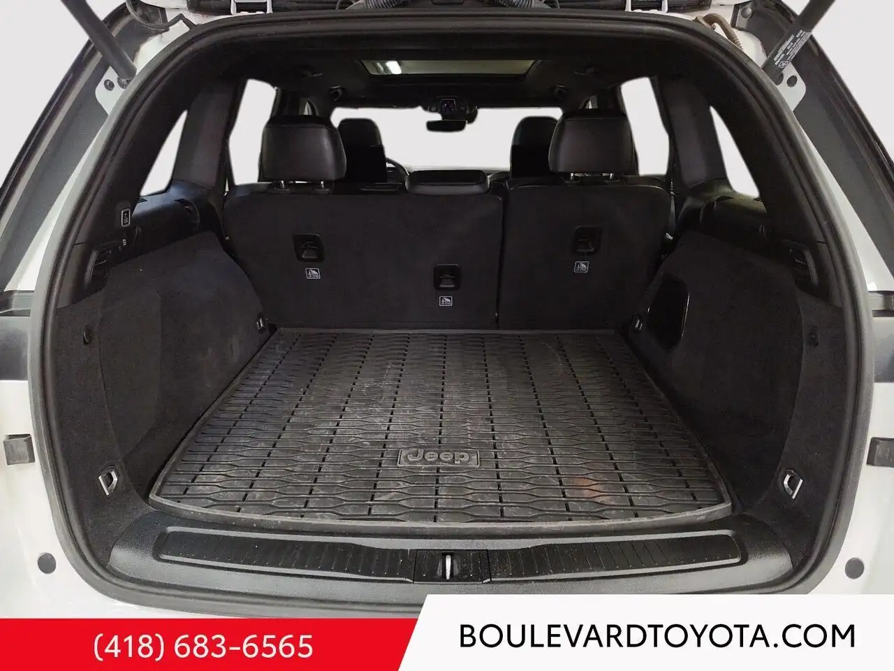 Jeep Grand Cherokee - Image 31