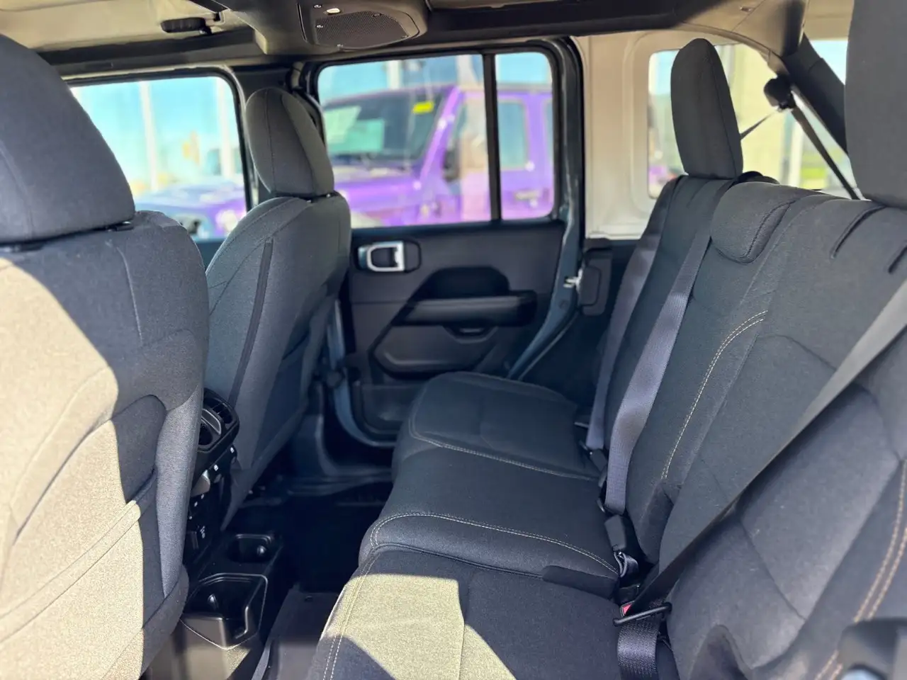 Jeep Wrangler - Image 23