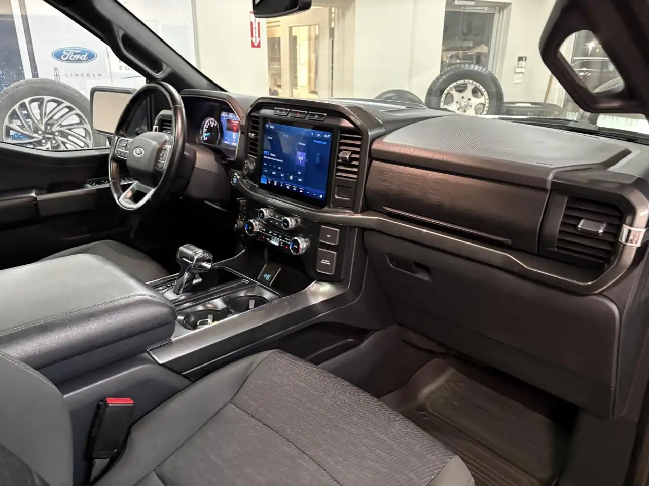 Ford F-150 - Image 15