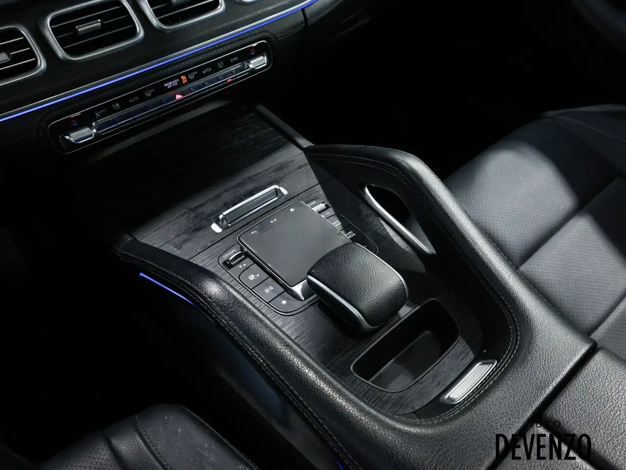 Mercedes-Benz GLE - Image 21