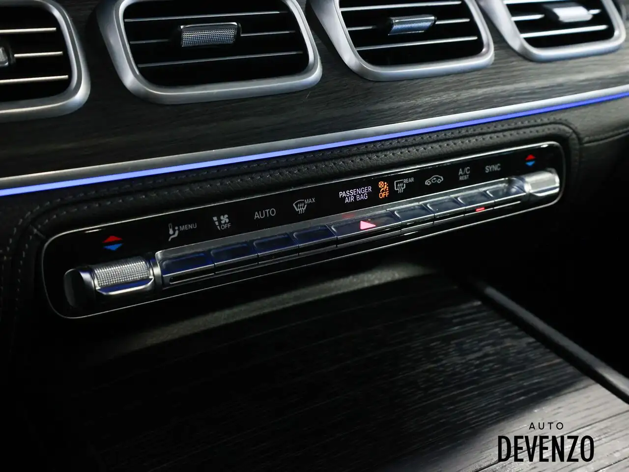 Mercedes-Benz GLE - Image 20