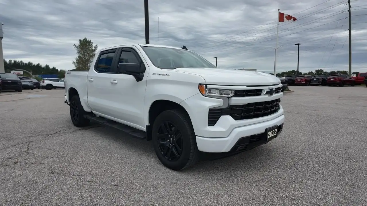 Chevrolet Silverado 1500 - Image 3