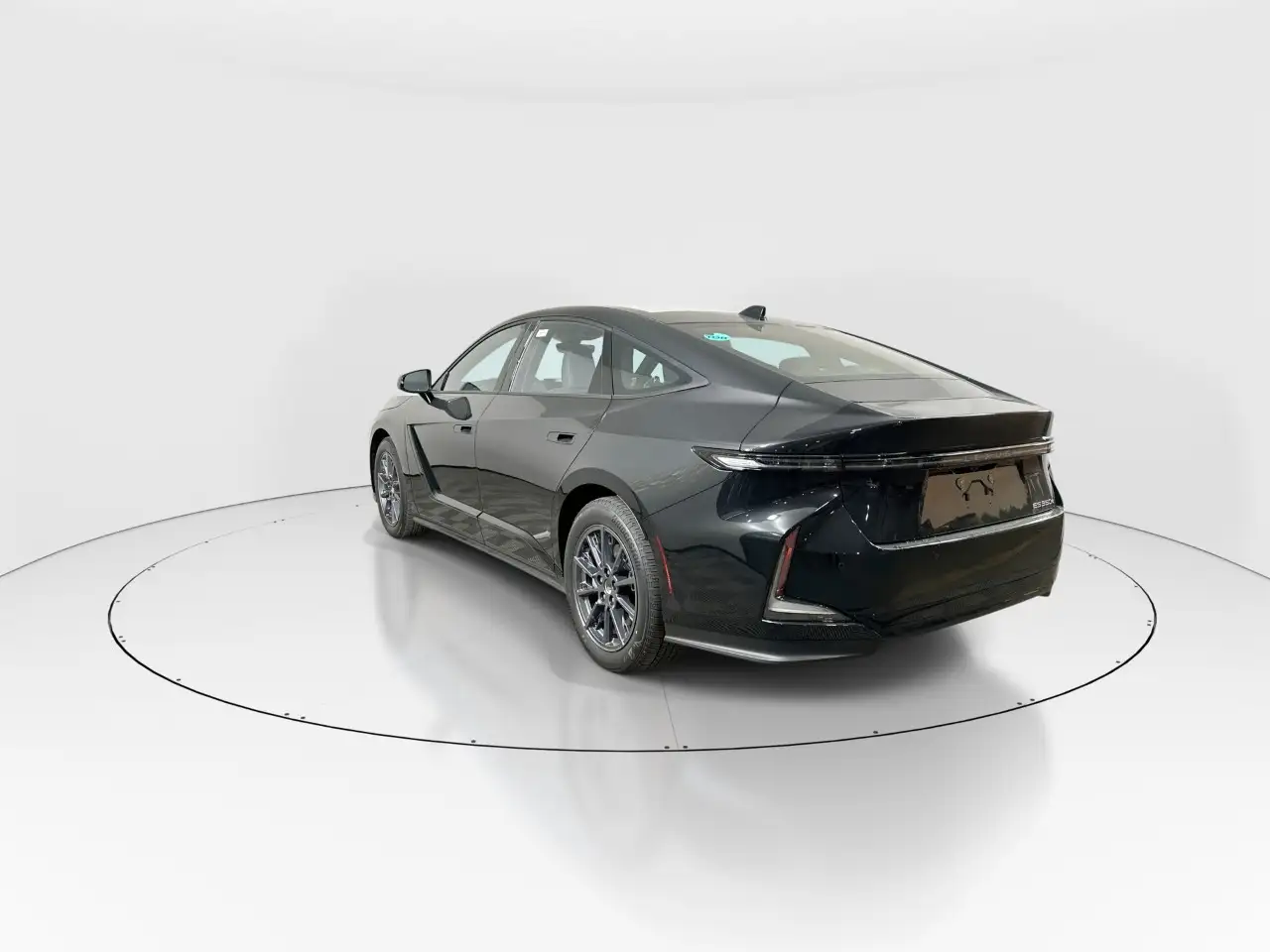 Lexus ES - Image 5