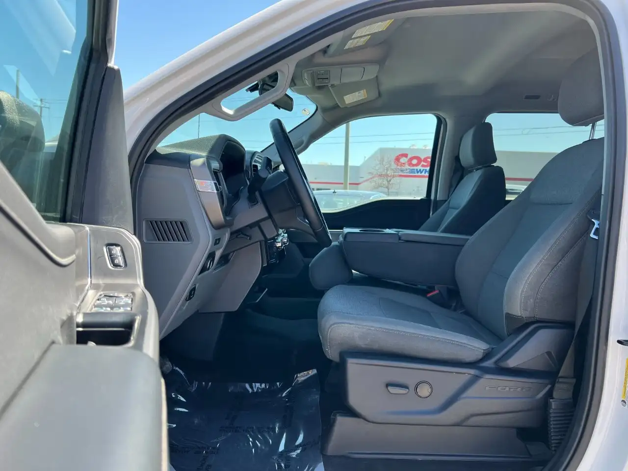 Ford F-150 - Image 31