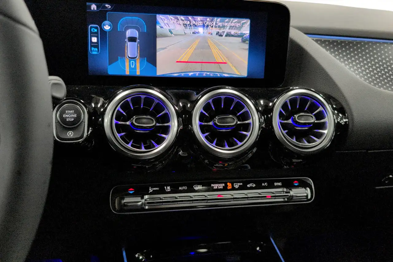 Mercedes-Benz GLA - Image 9