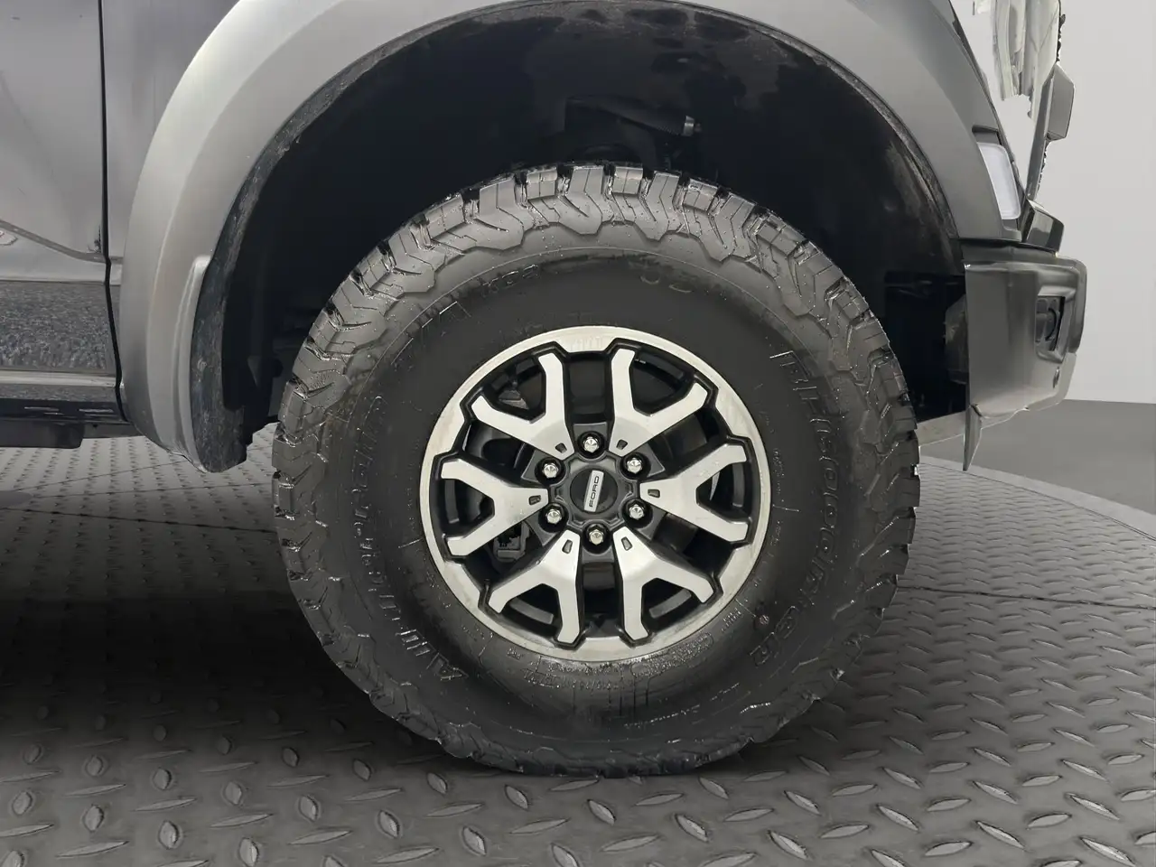 Ford F-150 - Image 2