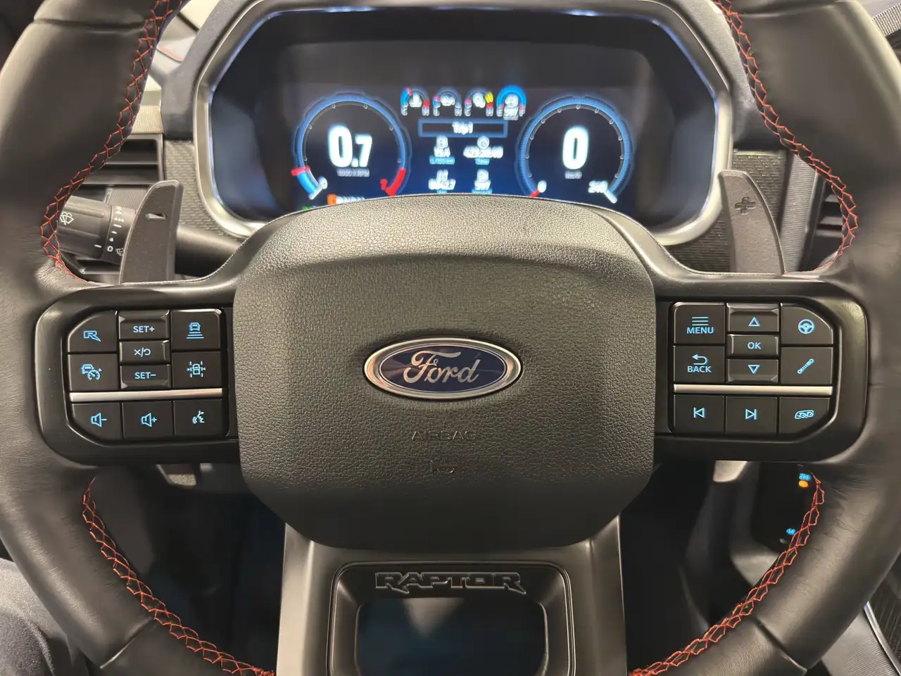 Ford F-150 - Image 20