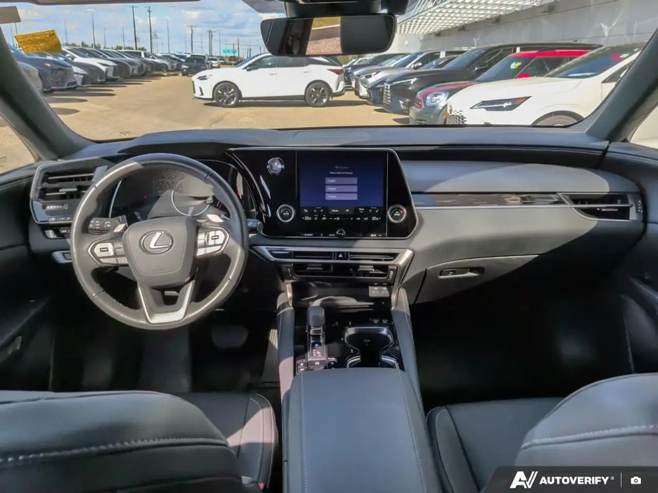Lexus RX - Image 24