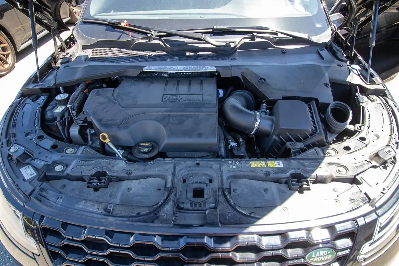 Land Rover Range Rover Evoque - Image 29