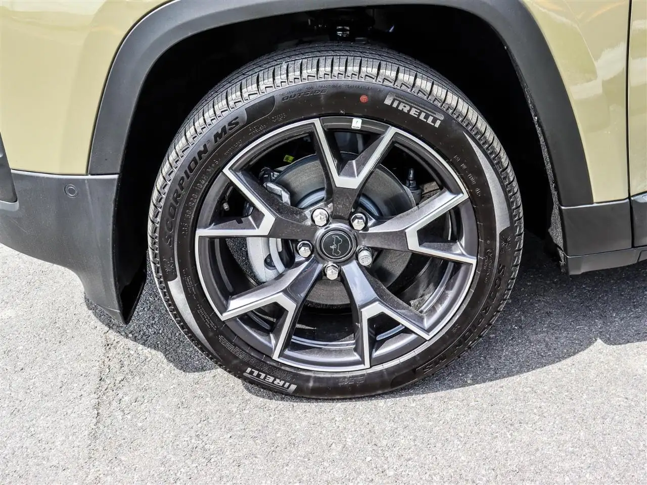Jeep Cherokee - Image 19