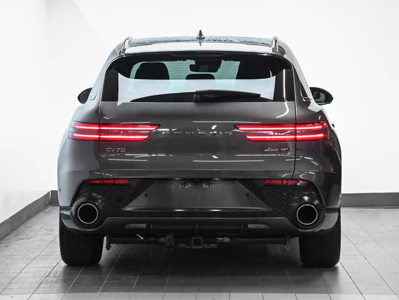 Genesis GV70 - Image 15