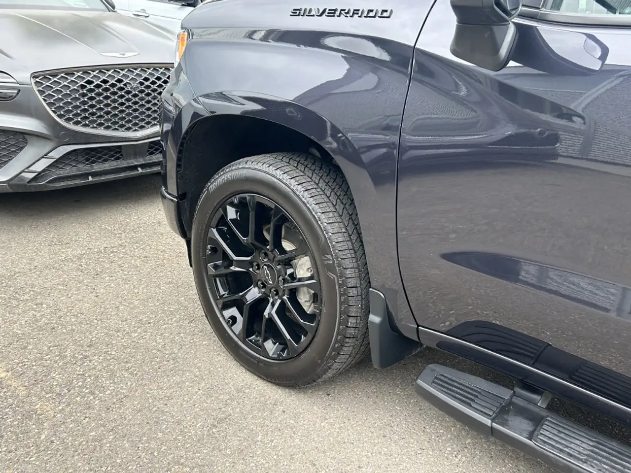 Chevrolet Silverado 1500 - Image 26