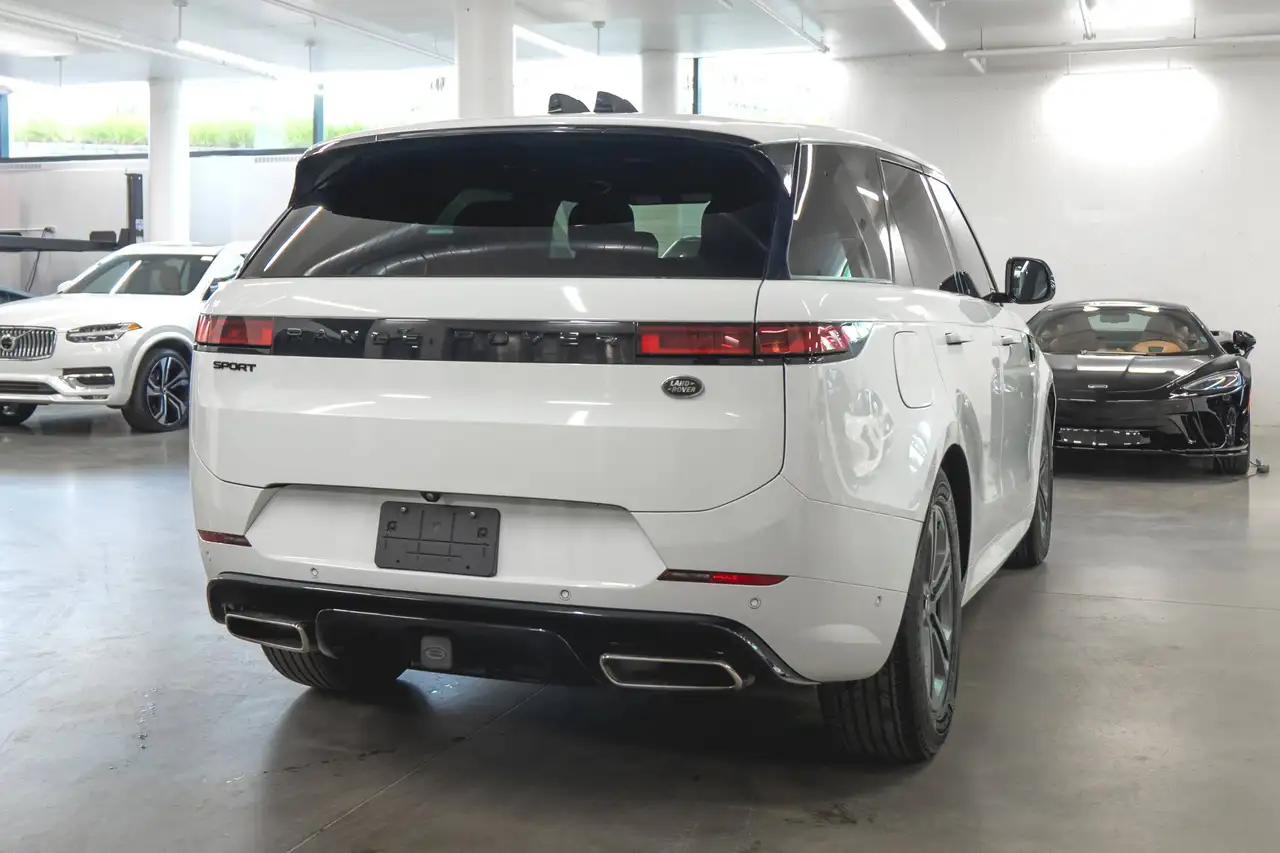 Land Rover Range Rover Sport - Image 8