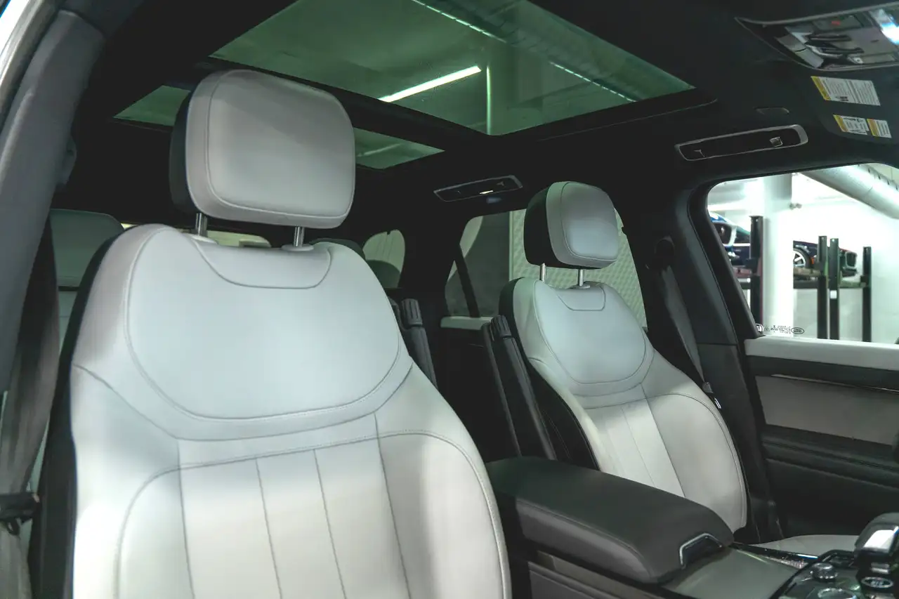 Land Rover Range Rover Sport - Image 3